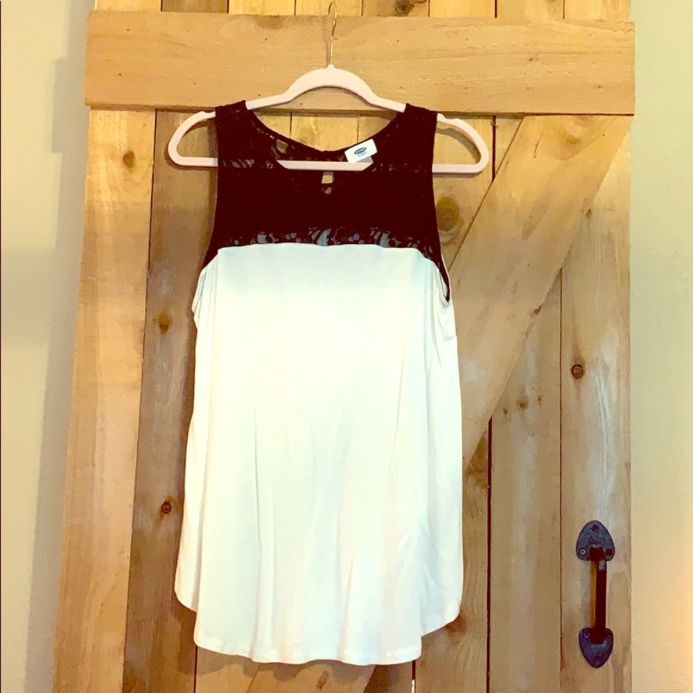 🐝black and cream color block lace tank🐝